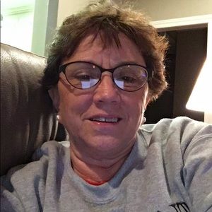 Meet your Posher, Pam